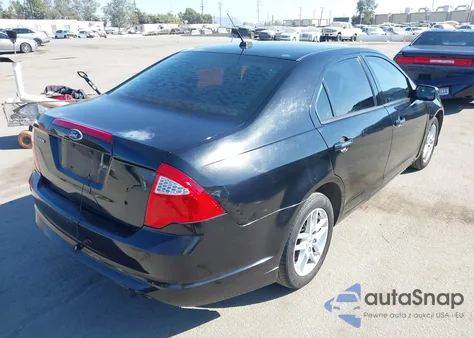 2012 Ford Fusion S z USA, uszkodzony, nr VIN 3FAHP0GA0CR163397